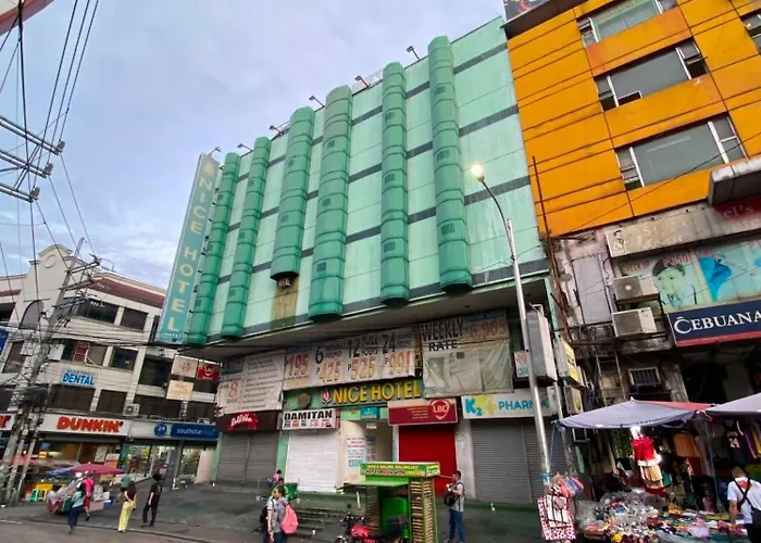 Hotel Arayat Cubao 2*
